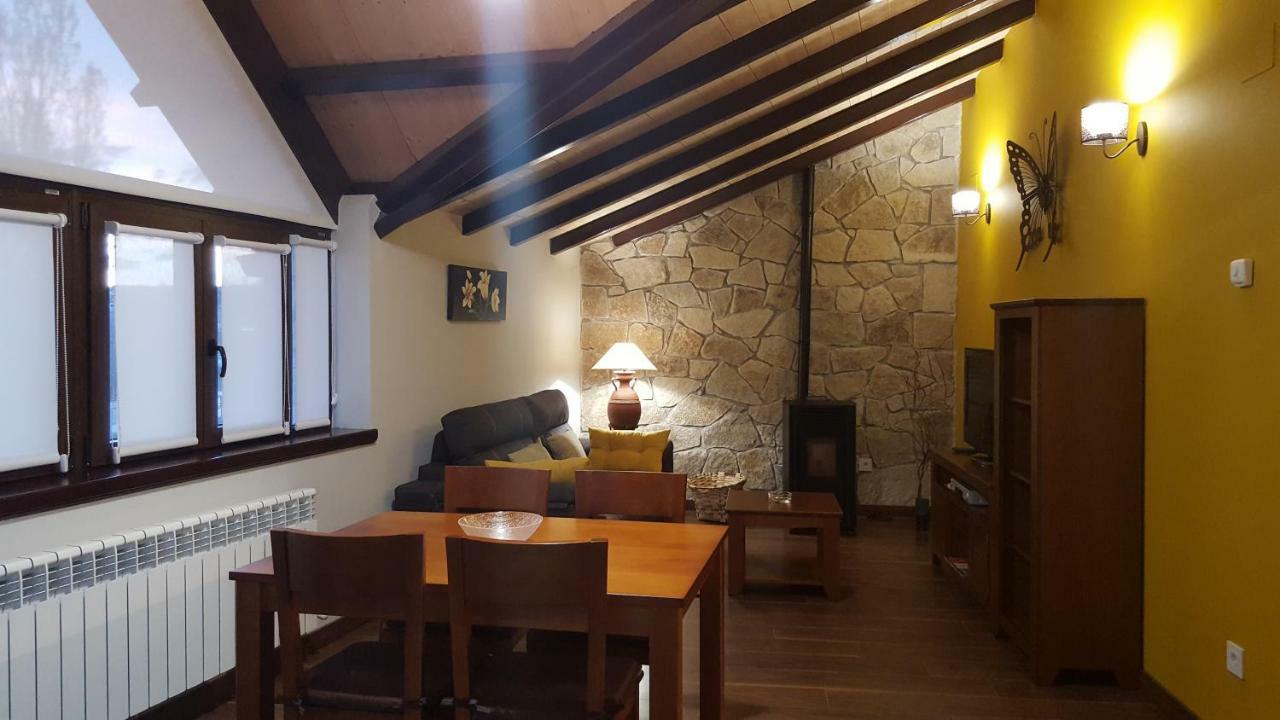 Gasthaus El Cordel De Gredos Navarredonda Exterior foto